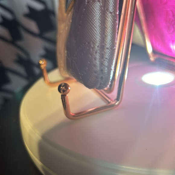 Bundle Dooney and Betsy Johnson Makeup bundle - Picture 6 of 9